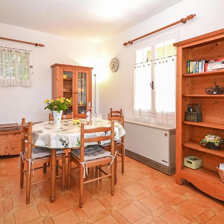 1 Bedroom Pet Friendly Home In Entrechaux Dış mekan fotoğraf
