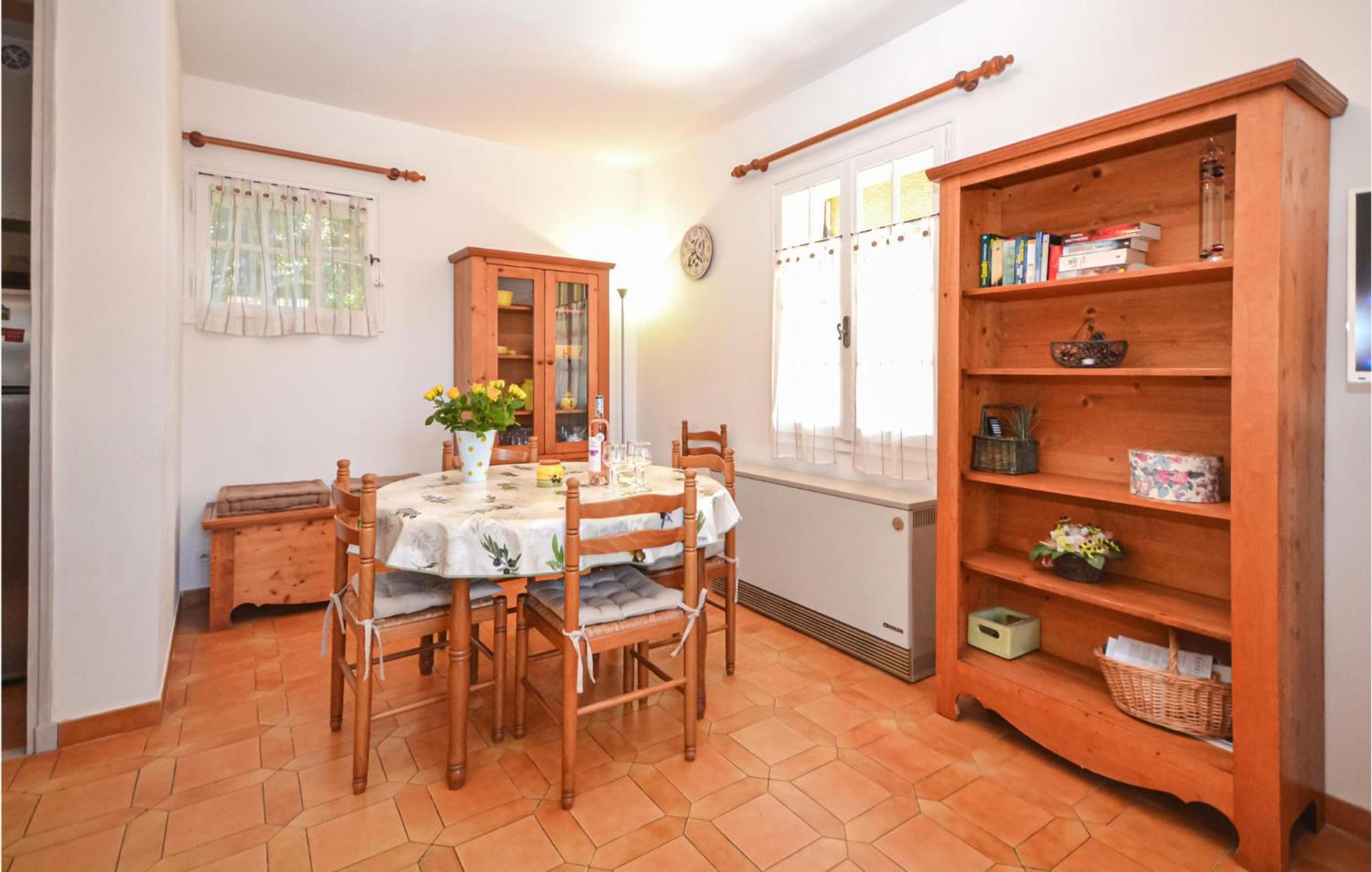 1 Bedroom Pet Friendly Home In Entrechaux Dış mekan fotoğraf