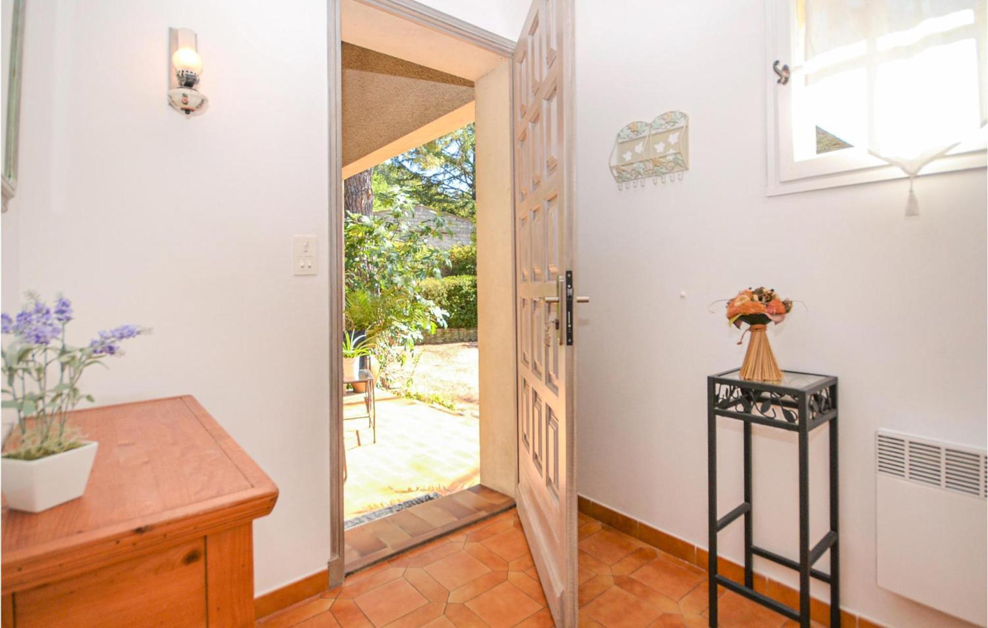 1 Bedroom Pet Friendly Home In Entrechaux Dış mekan fotoğraf