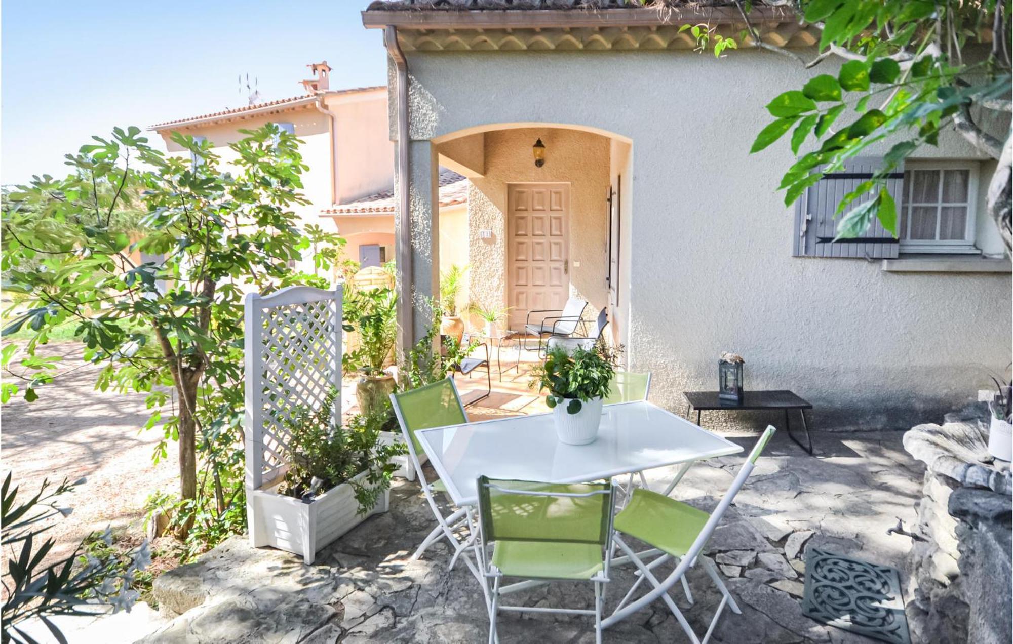 1 Bedroom Pet Friendly Home In Entrechaux Dış mekan fotoğraf