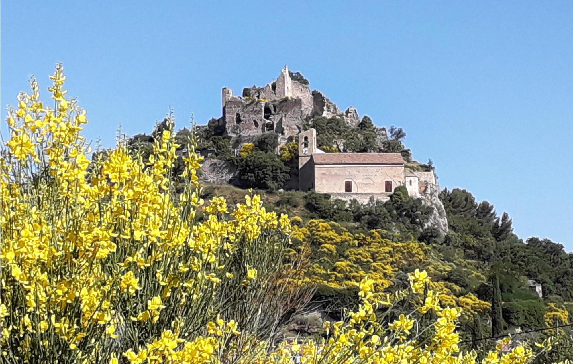 1 Bedroom Pet Friendly Home In Entrechaux Oda fotoğraf
